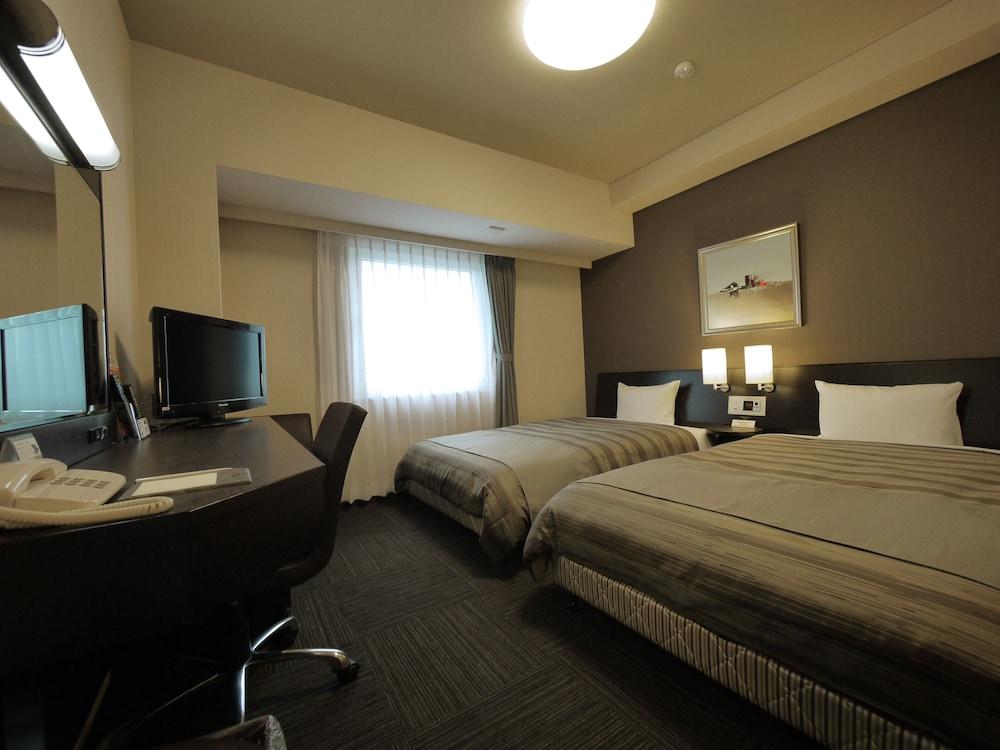 Hotel Route-Inn Uozu Dış mekan fotoğraf