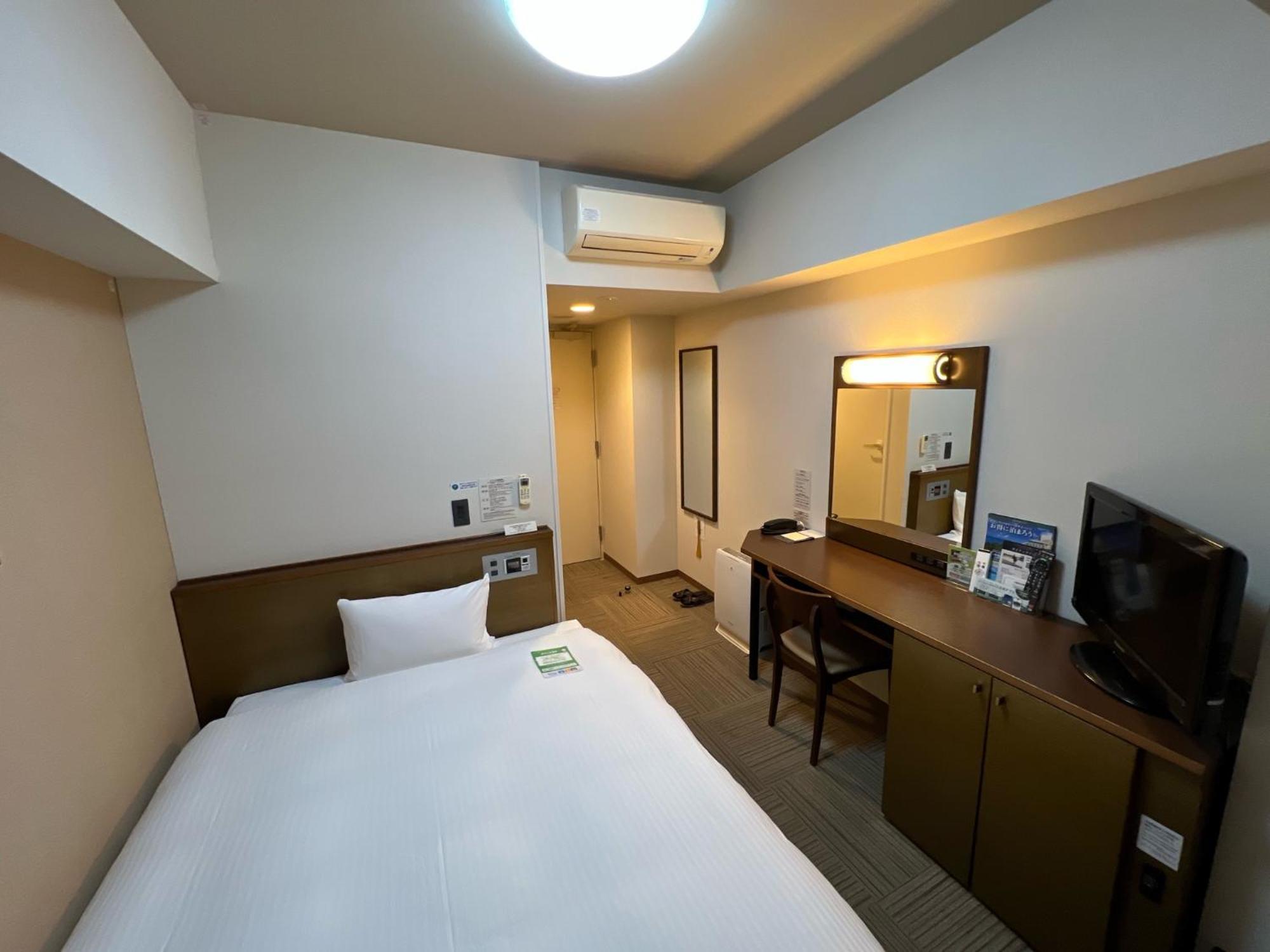 Hotel Route-Inn Uozu Dış mekan fotoğraf