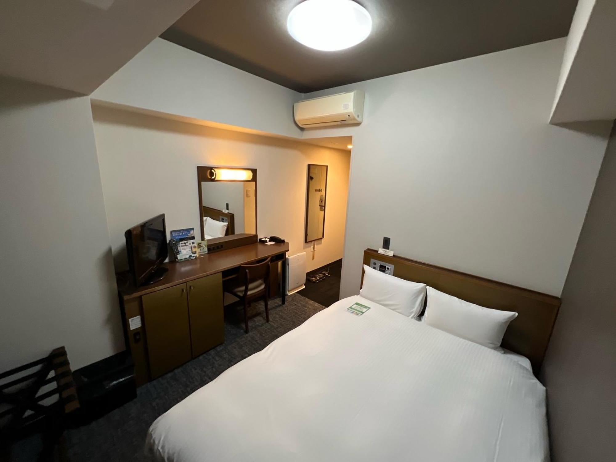 Hotel Route-Inn Uozu Dış mekan fotoğraf