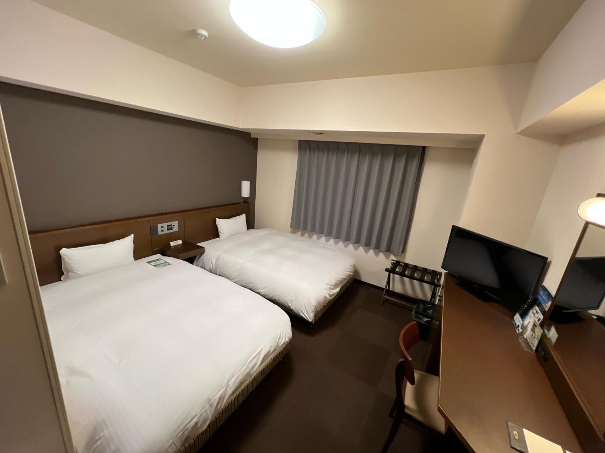 Hotel Route-Inn Uozu Dış mekan fotoğraf