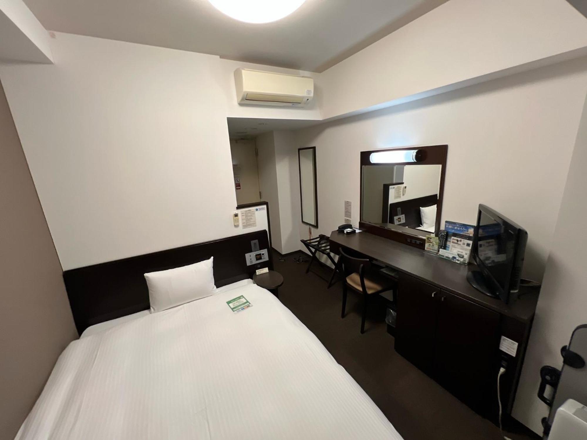 Hotel Route-Inn Uozu Dış mekan fotoğraf