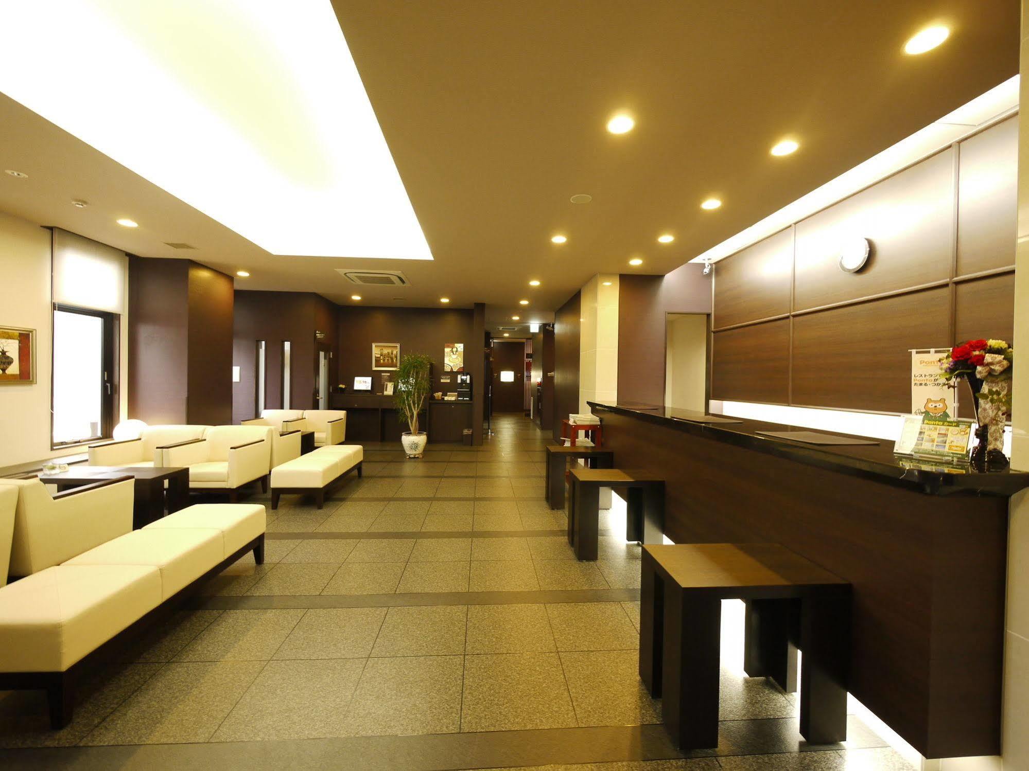 Hotel Route-Inn Uozu Dış mekan fotoğraf